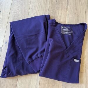 Figs Purple Jam Scrub top and bottom